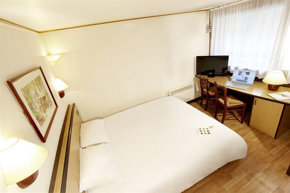 Hotel Campanile Bordeaux Est - Artigues Esterno foto