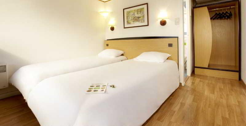 Hotel Campanile Bordeaux Est - Artigues Esterno foto